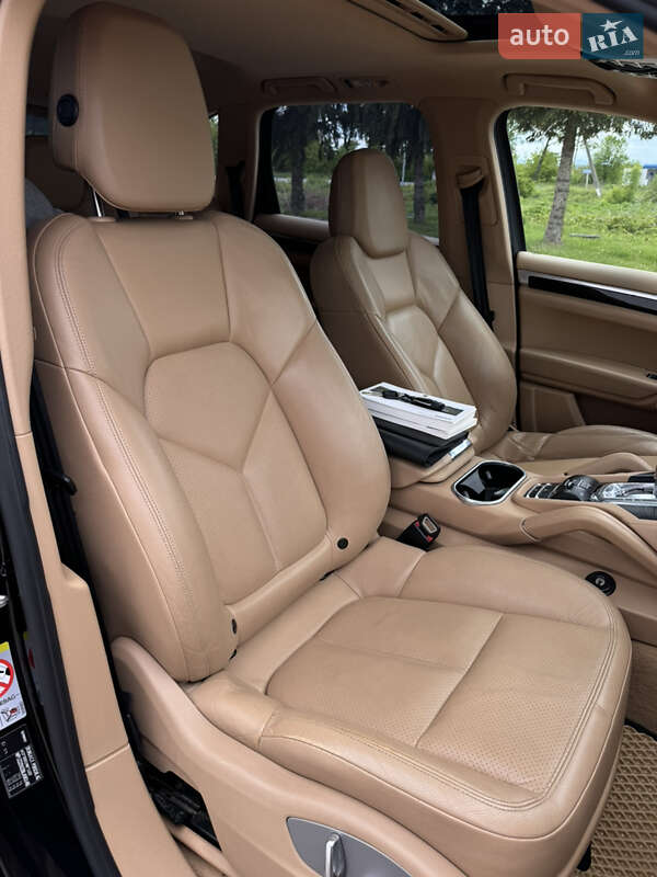 Позашляховик / Кросовер Porsche Cayenne 2010 в Коломиї