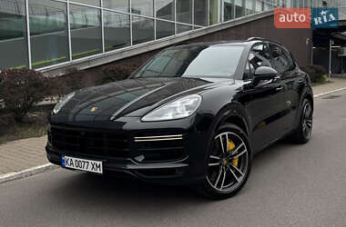 Позашляховик / Кросовер Porsche Cayenne 2018 в Києві