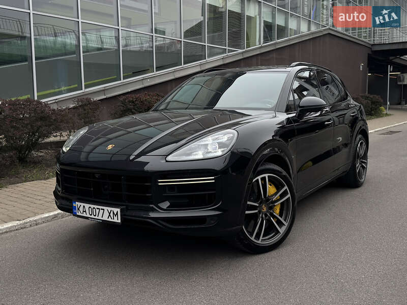 Внедорожник / Кроссовер Porsche Cayenne 2018 в 