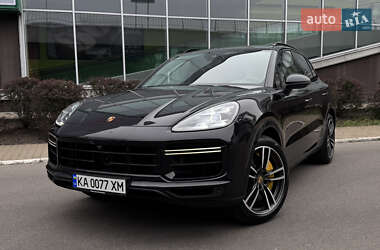 Внедорожник / Кроссовер Porsche Cayenne 2018 в 