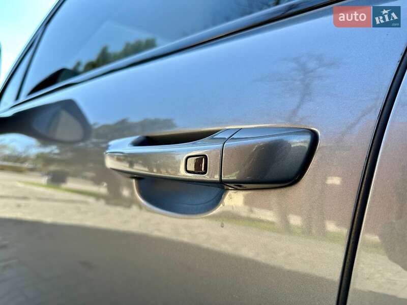 Позашляховик / Кросовер Porsche Cayenne 2013 в Дніпрі