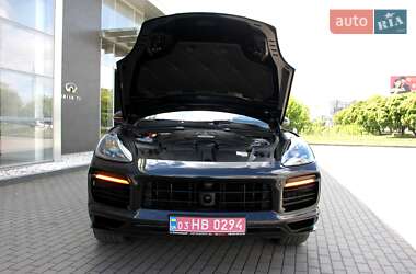 Позашляховик / Кросовер Porsche Cayenne 2020 в 