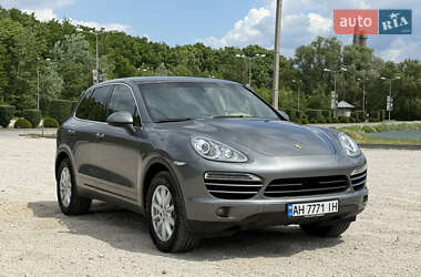 Внедорожник / Кроссовер Porsche Cayenne 2013 в 