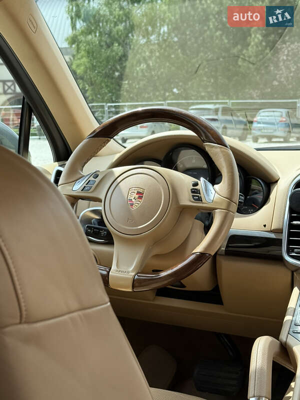 Внедорожник / Кроссовер Porsche Cayenne 2013 в Днепре фото 9 Внедорожник / Кроссовер Porsche Cayenne 2013 в Днепре