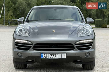 Внедорожник / Кроссовер Porsche Cayenne 2013 в 
