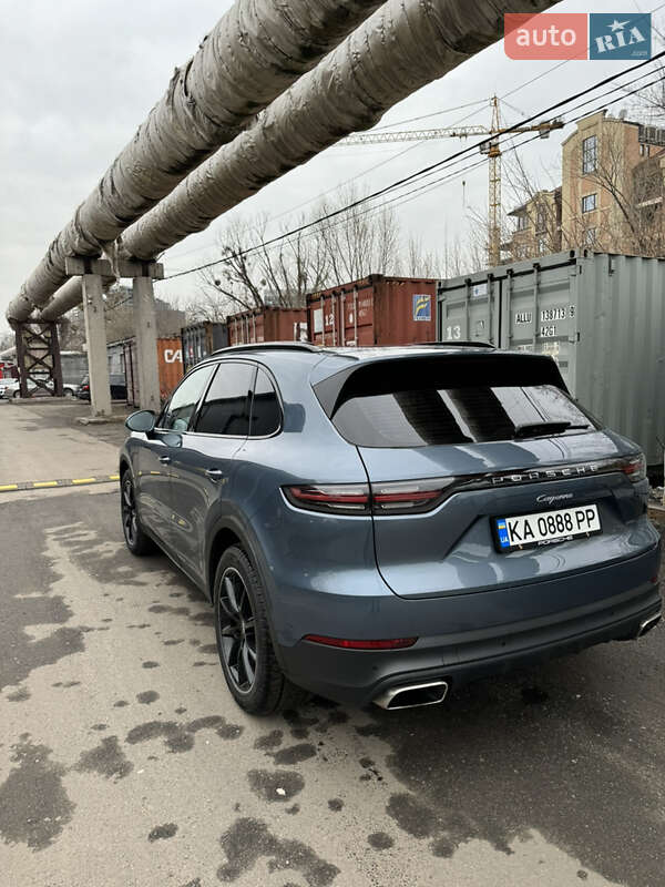 Внедорожник / Кроссовер Porsche Cayenne 2018 в Киеве