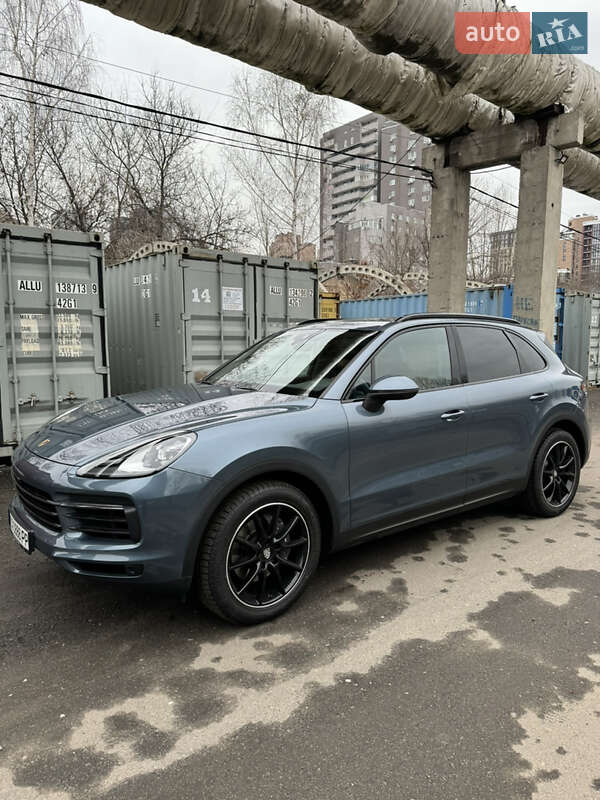 Внедорожник / Кроссовер Porsche Cayenne 2018 в Киеве