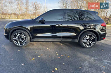 Позашляховик / Кросовер Porsche Cayenne 2012 в 