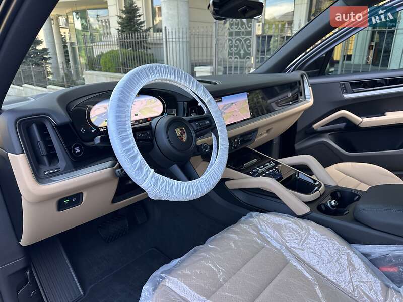 Внедорожник / Кроссовер Porsche Cayenne 2025 в Киеве фото 55 Внедорожник / Кроссовер Porsche Cayenne 2025 в Киеве