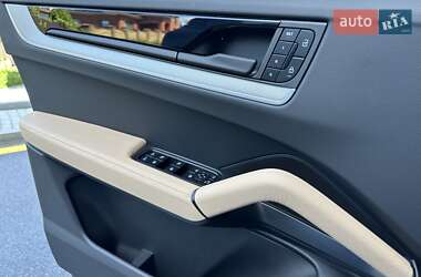Внедорожник / Кроссовер Porsche Cayenne 2025 в 