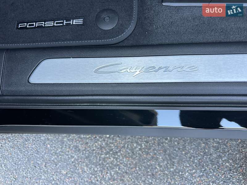 Внедорожник / Кроссовер Porsche Cayenne 2025 в Киеве фото 107 Внедорожник / Кроссовер Porsche Cayenne 2025 в Киеве