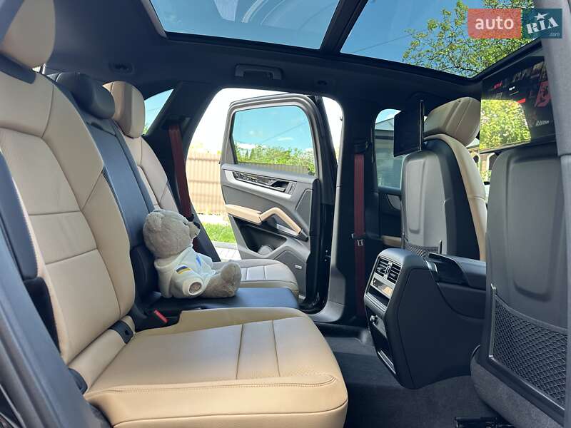 Внедорожник / Кроссовер Porsche Cayenne 2025 в Киеве фото 4 Внедорожник / Кроссовер Porsche Cayenne 2025 в Киеве