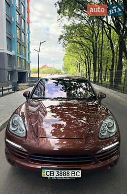 Внедорожник / Кроссовер Porsche Cayenne 2012 в 