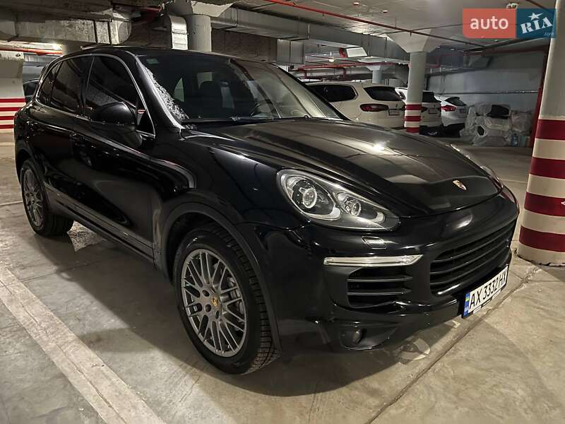 Позашляховик / Кросовер Porsche Cayenne 2014 в Харкові