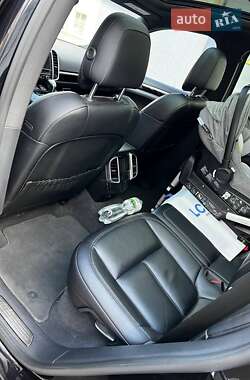 Позашляховик / Кросовер Porsche Cayenne 2014 в 