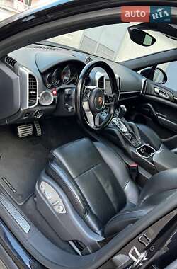 Позашляховик / Кросовер Porsche Cayenne 2014 в 