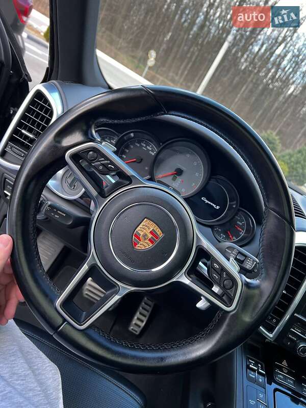 Позашляховик / Кросовер Porsche Cayenne 2014 в Харкові