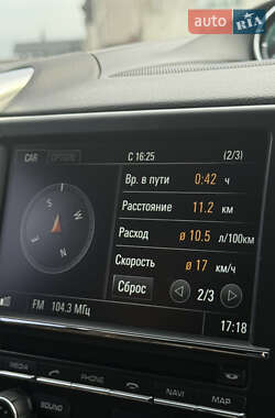 Внедорожник / Кроссовер Porsche Cayenne 2012 в 
