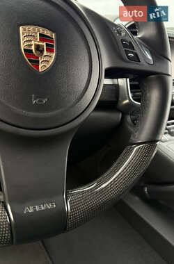 Внедорожник / Кроссовер Porsche Cayenne 2012 в 