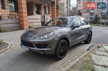 Внедорожник / Кроссовер Porsche Cayenne 2010 в Киеве