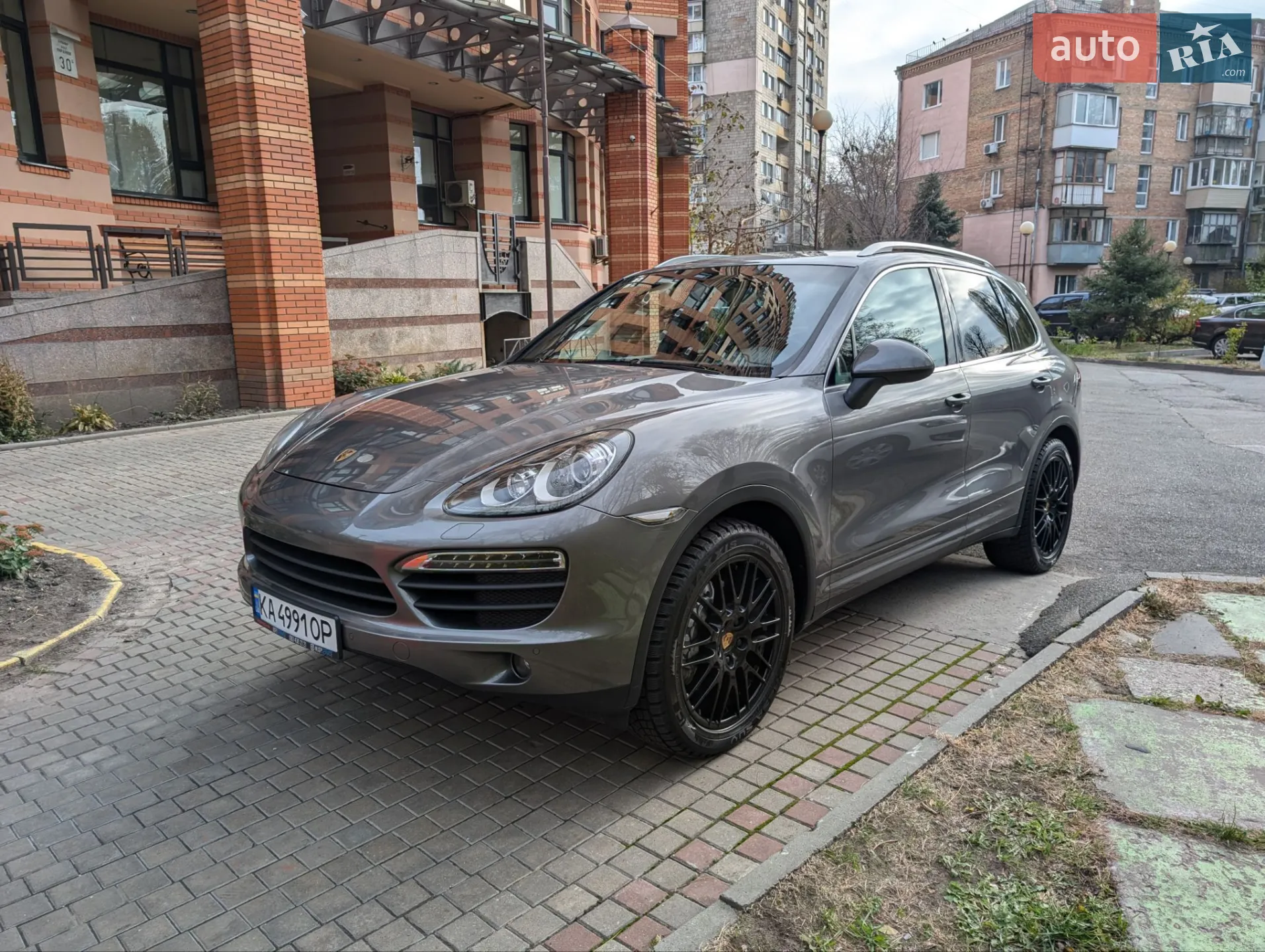 Porsche Cayenne 2010 VIN WP1ZZZ92ZBLA40414 фото оголошення 2 з 28