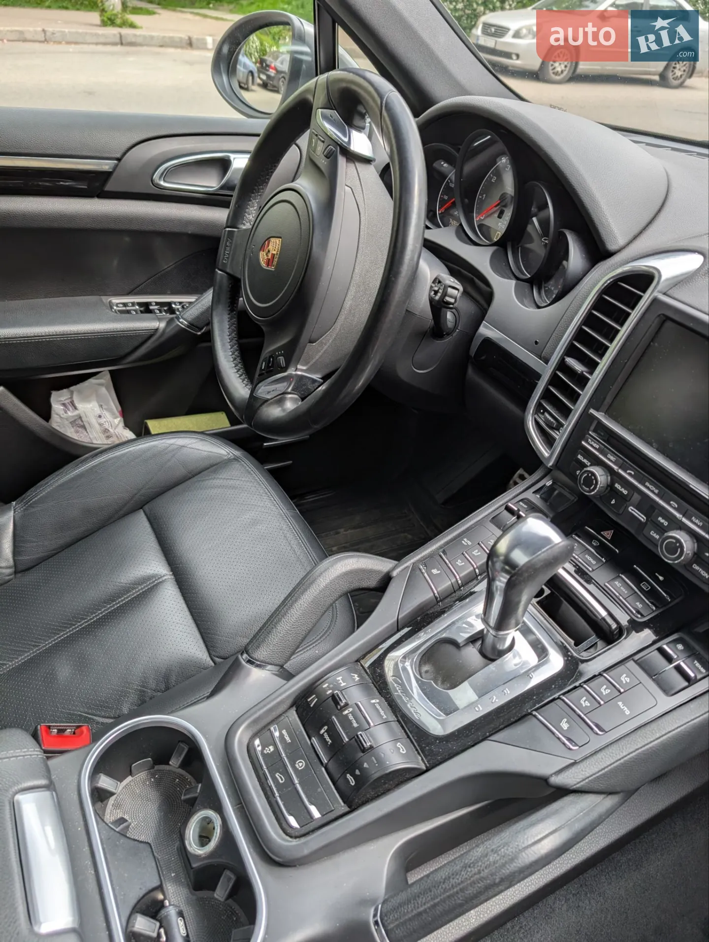 Porsche Cayenne 2010 VIN WP1ZZZ92ZBLA40414 фото оголошення 9 з 28