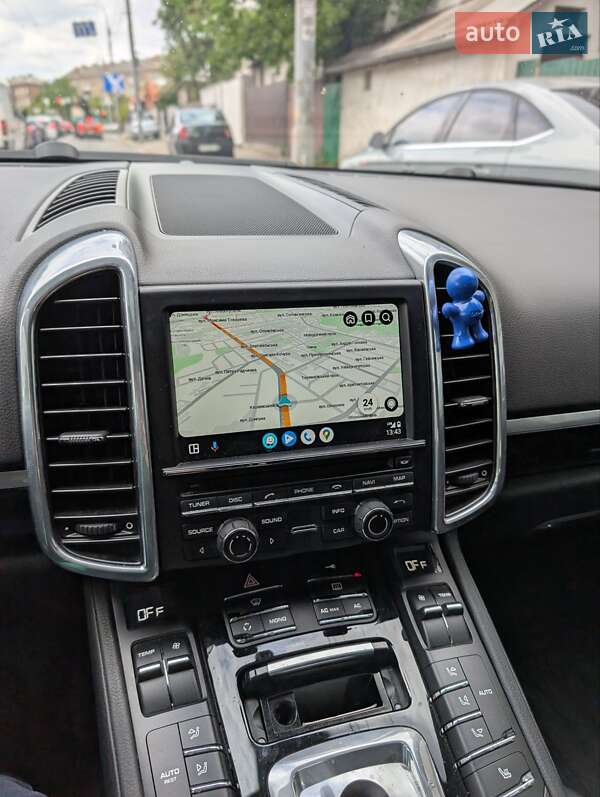 Позашляховик / Кросовер Porsche Cayenne 2010 в Києві