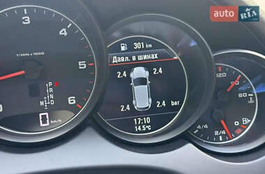 Позашляховик / Кросовер Porsche Cayenne 2015 в Києві