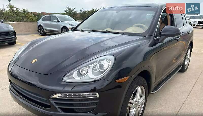 Внедорожник / Кроссовер Porsche Cayenne 2013 в 
