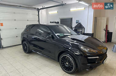 Внедорожник / Кроссовер Porsche Cayenne 2013 в 