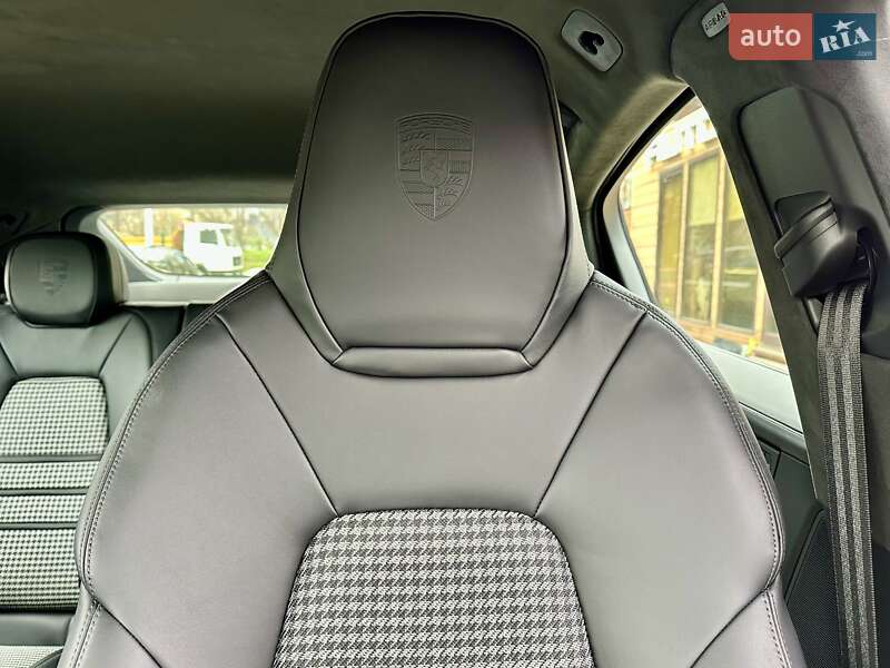 Позашляховик / Кросовер Porsche Cayenne 2024 в Києві