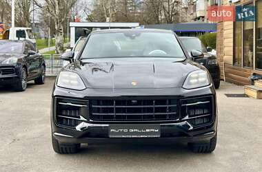 Внедорожник / Кроссовер Porsche Cayenne 2024 в 