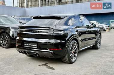 Внедорожник / Кроссовер Porsche Cayenne 2024 в 