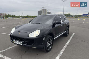 Внедорожник / Кроссовер Porsche Cayenne 2004 в 