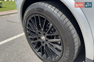 Внедорожник / Кроссовер Porsche Cayenne 2013 в 