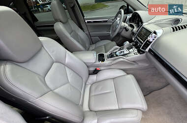 Внедорожник / Кроссовер Porsche Cayenne 2013 в 