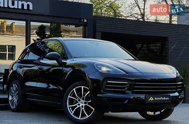 Позашляховик / Кросовер Porsche Cayenne 2021 в 