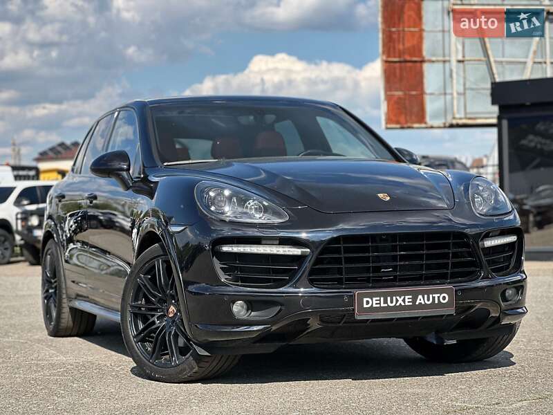 Внедорожник / Кроссовер Porsche Cayenne 2014 в Киеве