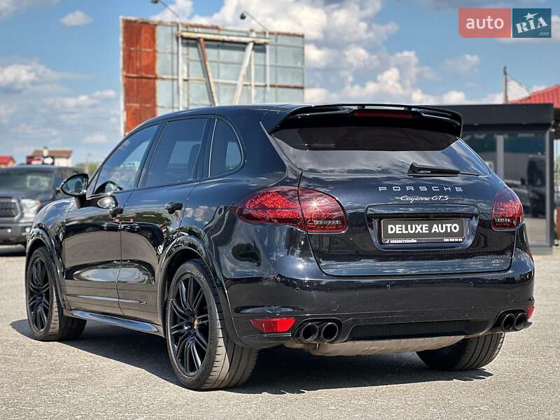 Внедорожник / Кроссовер Porsche Cayenne 2014 в Киеве