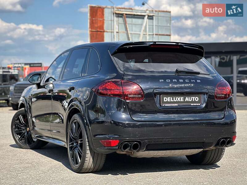 Внедорожник / Кроссовер Porsche Cayenne 2014 в Киеве