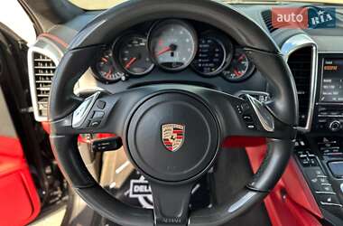 Внедорожник / Кроссовер Porsche Cayenne 2014 в 