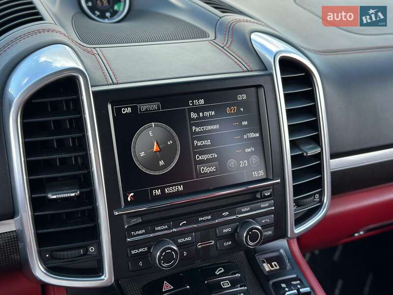 Внедорожник / Кроссовер Porsche Cayenne 2014 в Киеве