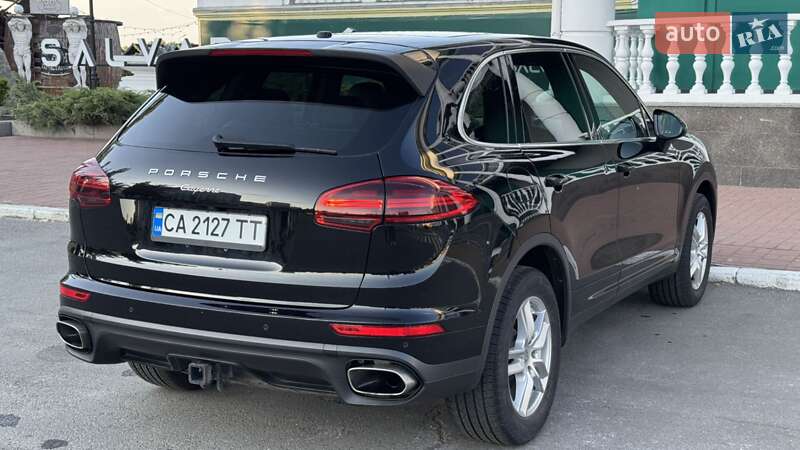 Внедорожник / Кроссовер Porsche Cayenne 2017 в Черкассах