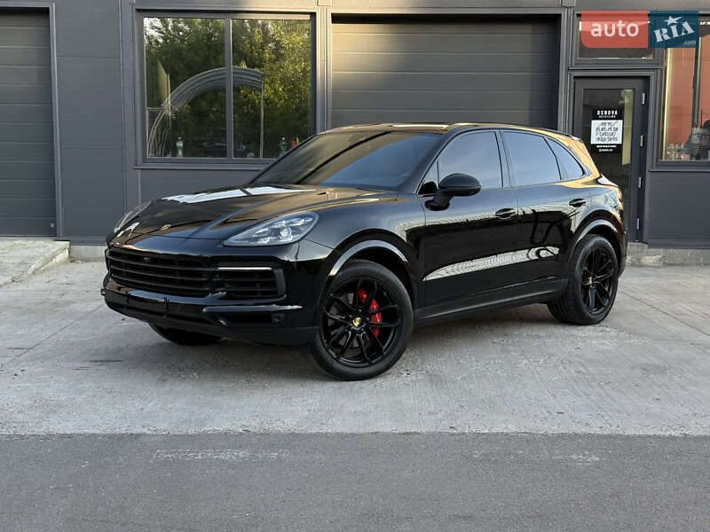 Внедорожник / Кроссовер Porsche Cayenne 2019 в 
