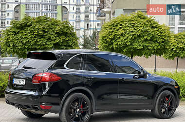 Позашляховик / Кросовер Porsche Cayenne 2010 в 