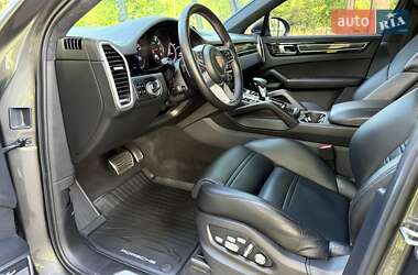 Позашляховик / Кросовер Porsche Cayenne 2019 в 