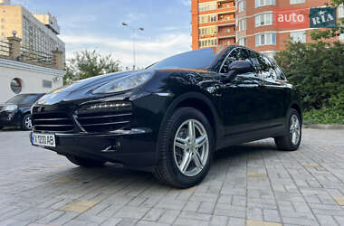 Внедорожник / Кроссовер Porsche Cayenne 2012 в 