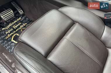 Внедорожник / Кроссовер Porsche Cayenne 2015 в 