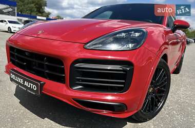 Внедорожник / Кроссовер Porsche Cayenne 2021 в 