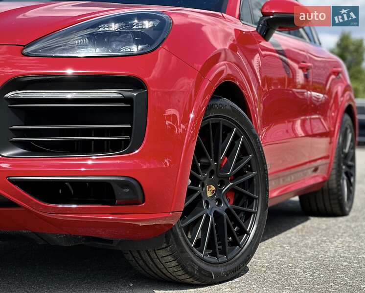 Позашляховик / Кросовер Porsche Cayenne 2021 в Києві